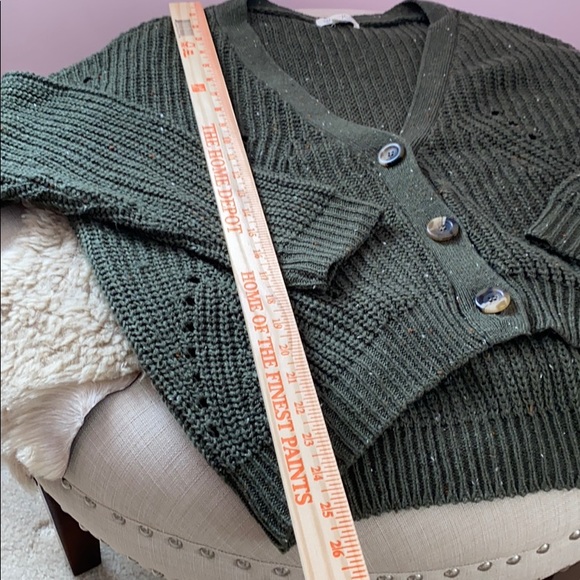 NWOT Olive green Cardi - Picture 2 of 6